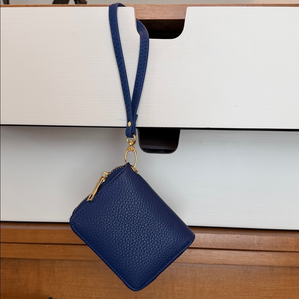 Wristlet wallet